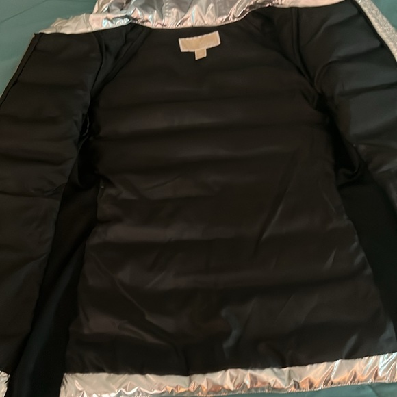 Michael Kors silver and black coat.  Only worn twice.  In excellent condition! - Picture 6 of 6